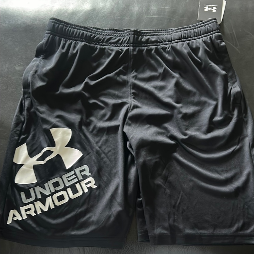 Under Armour Black Performance Shorts Moisture-Wicking